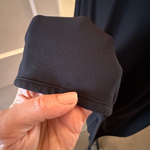 Balance Collection stretchy cape - Picture 4 of 13